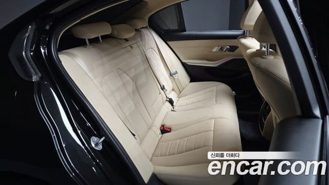 BMW 3 Series 2020 — Şəkil 12/20