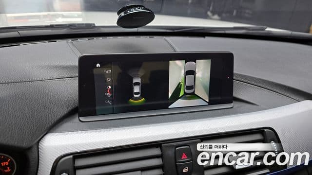 BMW 3 Series 2018 — ფოტო 16/20