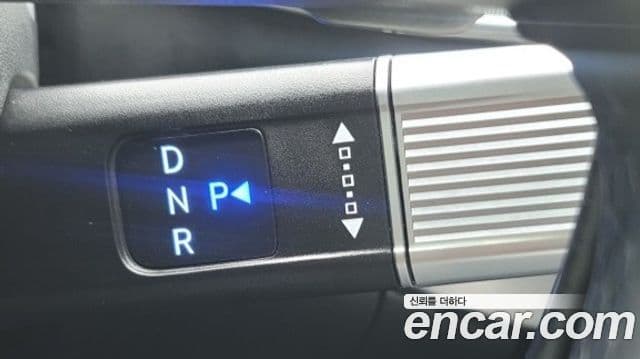 Hyundai Grandeur Hybrid 2023 — ფოტო 10/20