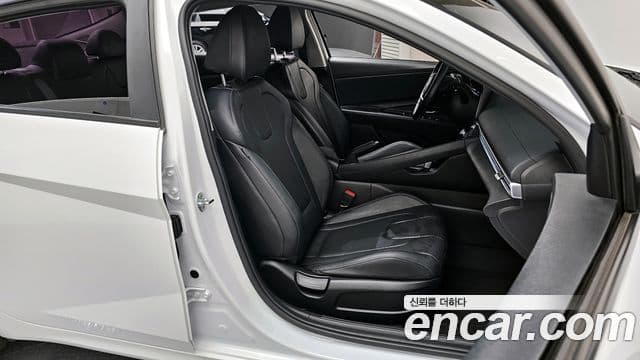 Hyundai The New Avante Hybrid 2020 — ფოტო 19/20