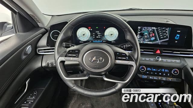Hyundai The New Avante Hybrid 2020 — ფოტო 13/20