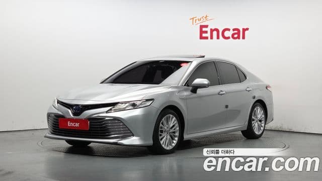 Toyota Camry 2018 — Photo 15/20