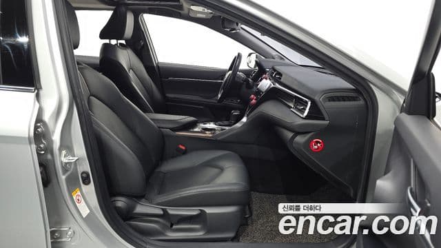 Toyota Camry 2018 — Photo 16/20