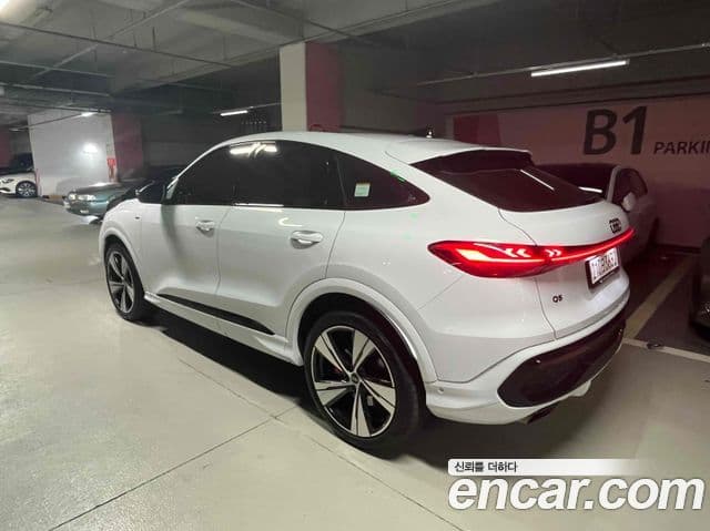Audi Q5 2025 — фото 5 из 11