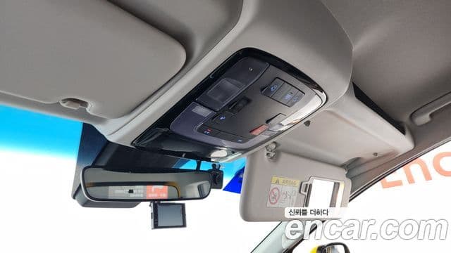 Hyundai Staria 2022 — ფოტო 19/20