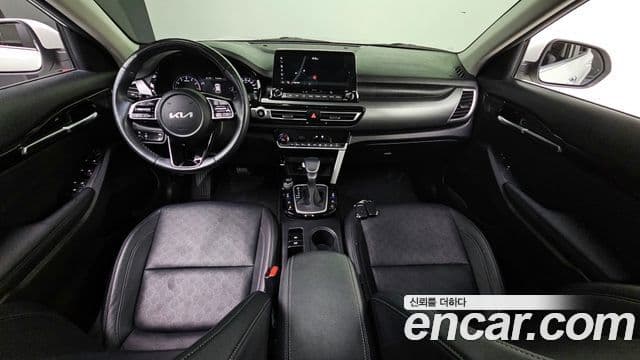 Kia Seltos 2022 — Şəkil 7/20