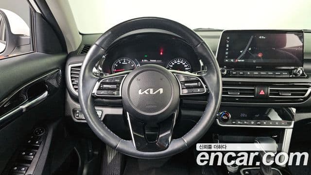 Kia Seltos 2022 — Şəkil 13/20