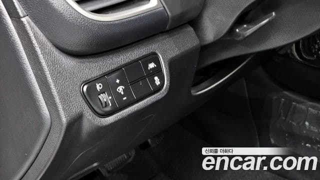 Kia Seltos 2022 — Şəkil 15/20
