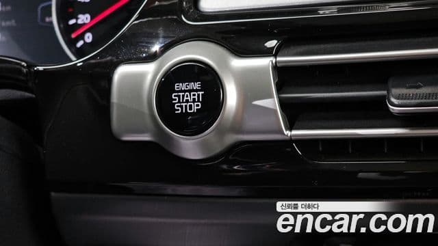Kia Seltos 2022 — Şəkil 18/20