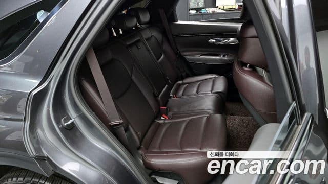 Genesis GV70 2021 — Photo 15/20