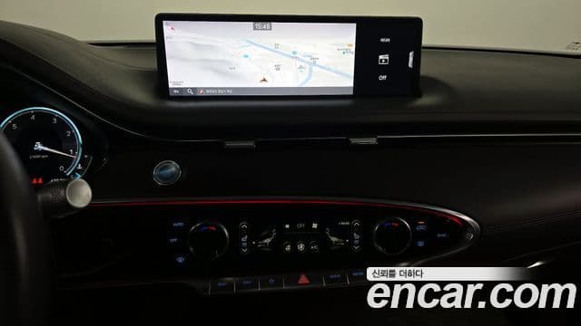 Genesis GV70 2021 — Photo 17/20