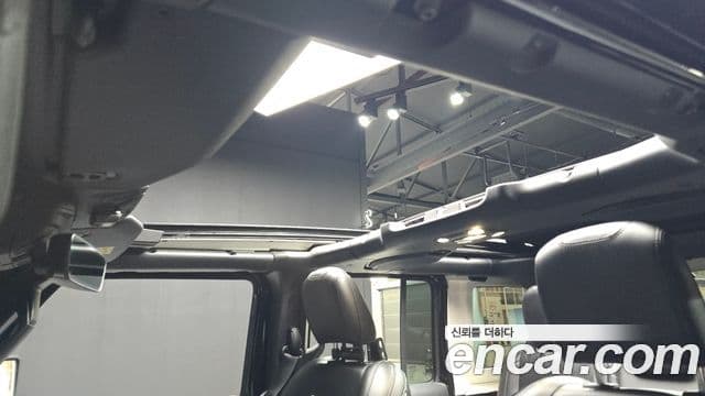 Jeep Wrangler 2021 — Photo 14/20