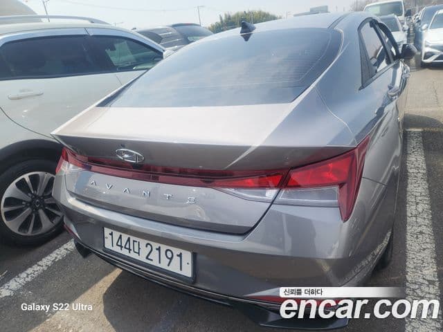 Hyundai The New Avante Hybrid 2022 — ფოტო 14/20