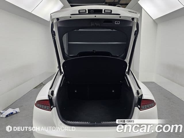Kia Stinger 2020 — Şəkil 18/20
