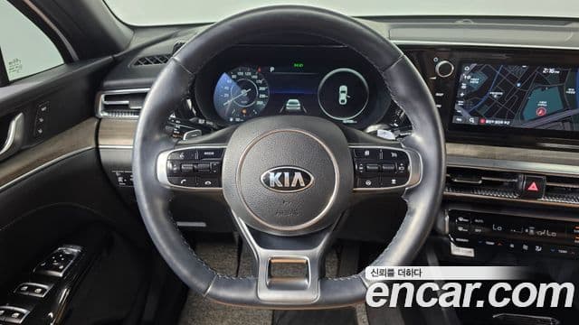 Kia K5 2020 — Şəkil 13/20