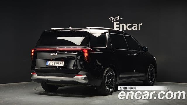 Kia Carnival 2024 — Şəkil 2/20