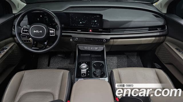 Kia Carnival 2024 — Şəkil 7/20