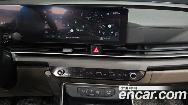 Kia Carnival 2024 — Şəkil 14/20