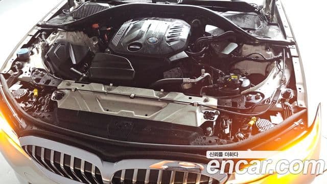 BMW 3 Series 2021 — Şəkil 13/20