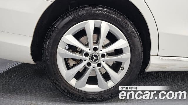 Mercedes-Benz C-Class 2020 — фото 5 из 20