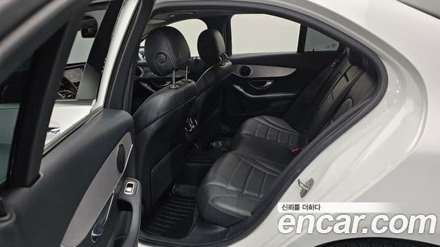 Mercedes-Benz C-Class 2020 — Şəkil 11/20