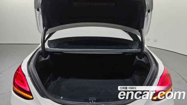 Mercedes-Benz C-Class 2020 — Şəkil 20/20