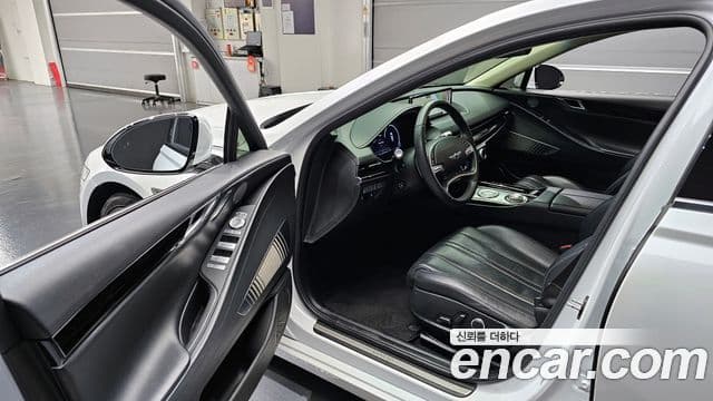 Genesis Electrified G80 2021 — Şəkil 10/20