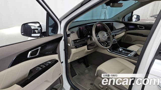 Kia Carnival 2020 — ფოტო 10/20