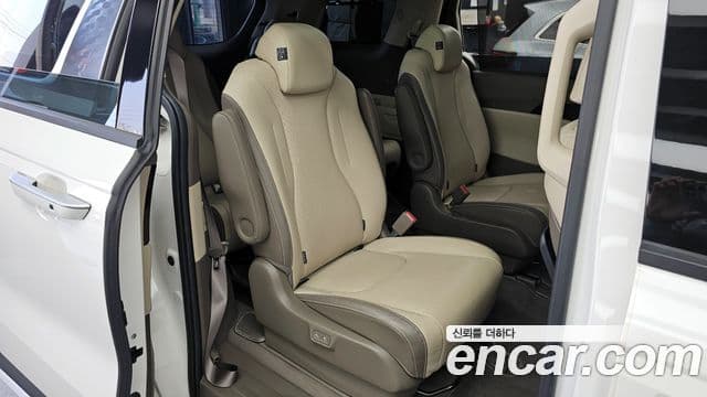 Kia Carnival 2020 — ფოტო 12/20