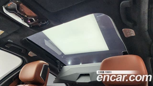 BMW 7 Series 2023 — Photo 15/20