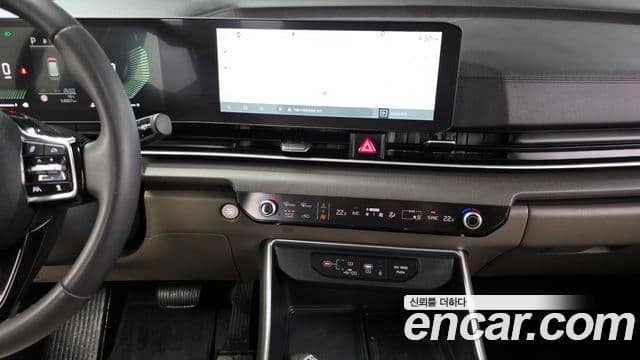 Kia Carnival 2024 — фото 17 из 20