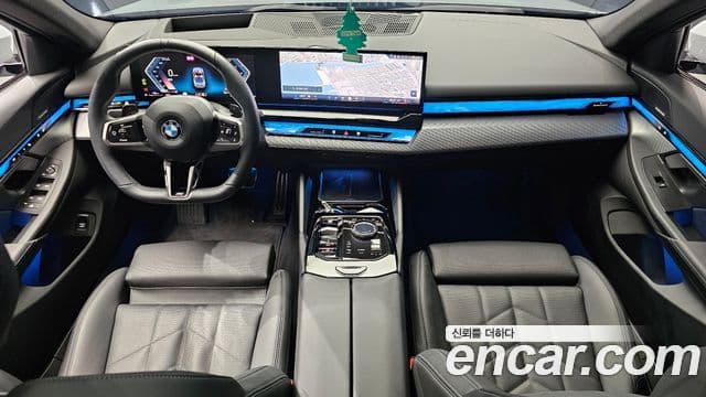 BMW 5 Series 2025 — ფოტო 7/20