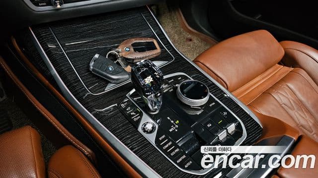 BMW X7 2020 — Şəkil 9/20