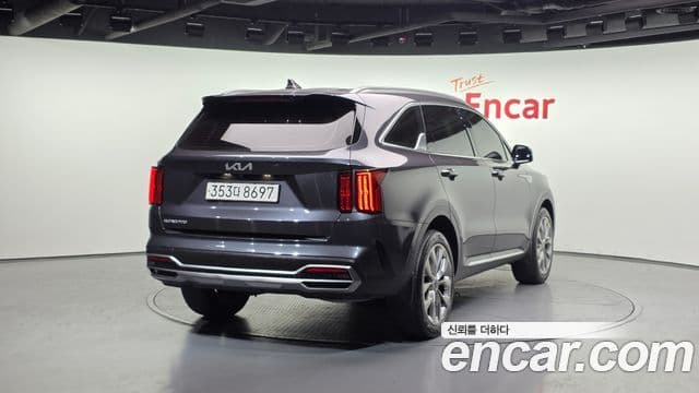 Kia Sorento 2023 — Şəkil 2/20
