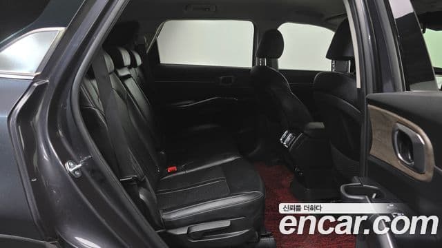 Kia Sorento 2023 — Şəkil 12/20