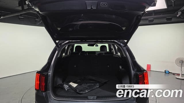Kia Sorento 2023 — Şəkil 20/20