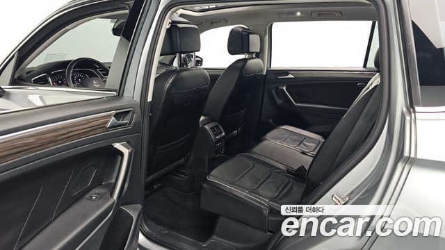 Volkswagen Tiguan Allspace 2022 — Şəkil 12/20