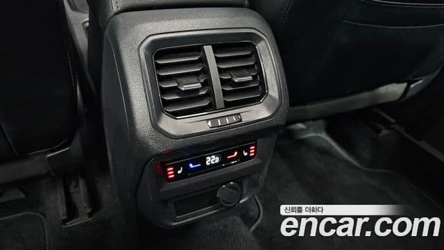 Volkswagen Tiguan Allspace 2022 — Şəkil 19/20