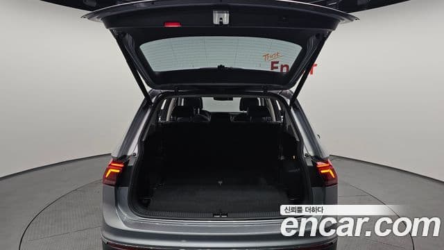 Volkswagen Tiguan Allspace 2022 — Şəkil 20/20