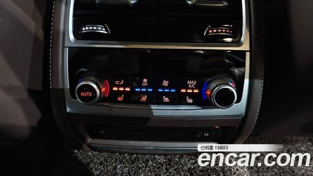 BMW 7 Series 2019 — Şəkil 18/20