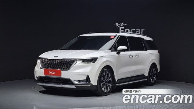 Kia Carnival 2021 — Фото 1/20