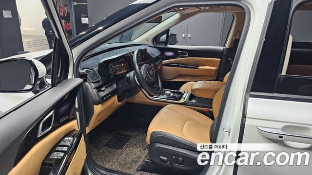 Kia Carnival 2021 — Фото 10/20