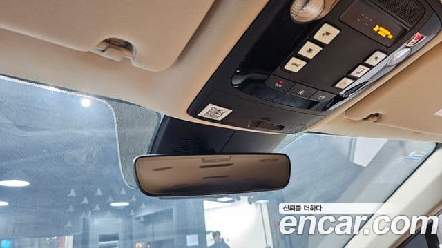 Kia Carnival 2021 — Фото 18/20