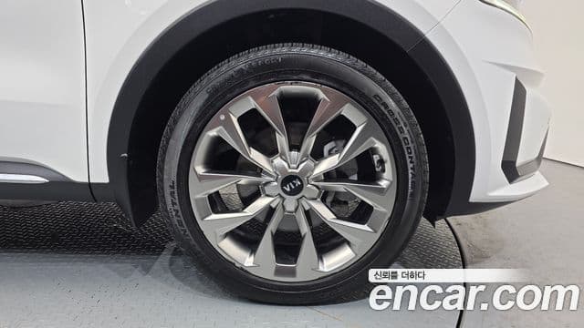 Kia Sorento 2020 — ფოტო 5/20