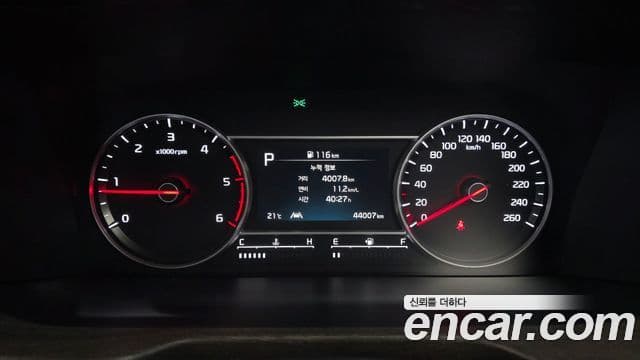 Kia Sorento 2020 — ფოტო 8/20