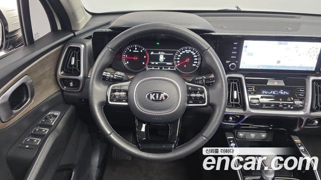 Kia Sorento 2020 — ფოტო 13/20