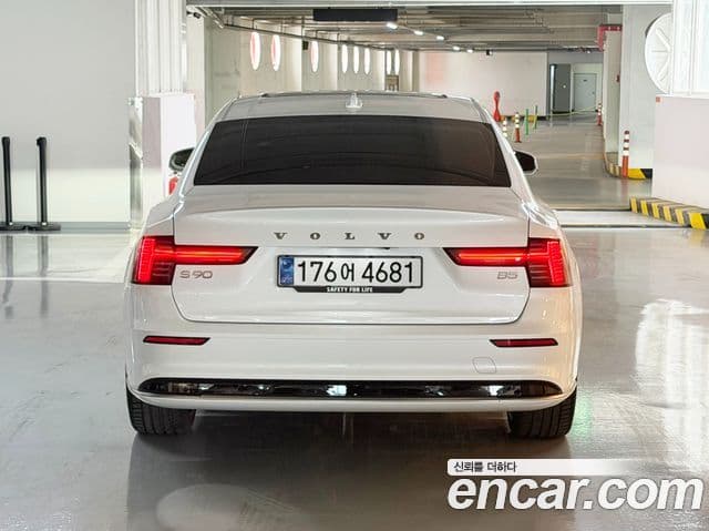 Volvo S90 2025 — Şəkil 18/20