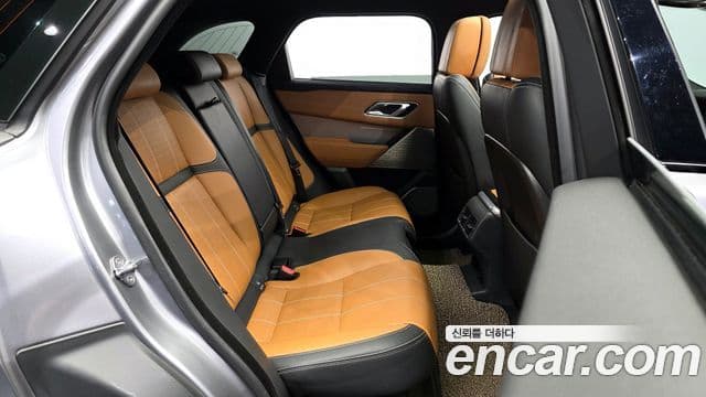 Land Rover Range Rover Velar 2022 — ფოტო 12/20