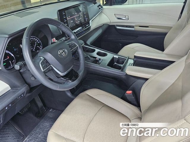 Toyota Sienna 2021 — Şəkil 13/20