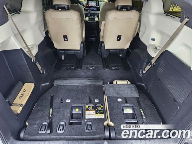 Toyota Sienna 2021 — Şəkil 16/20